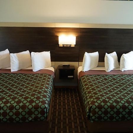Budget Host Inn Fridley Bagian luar foto